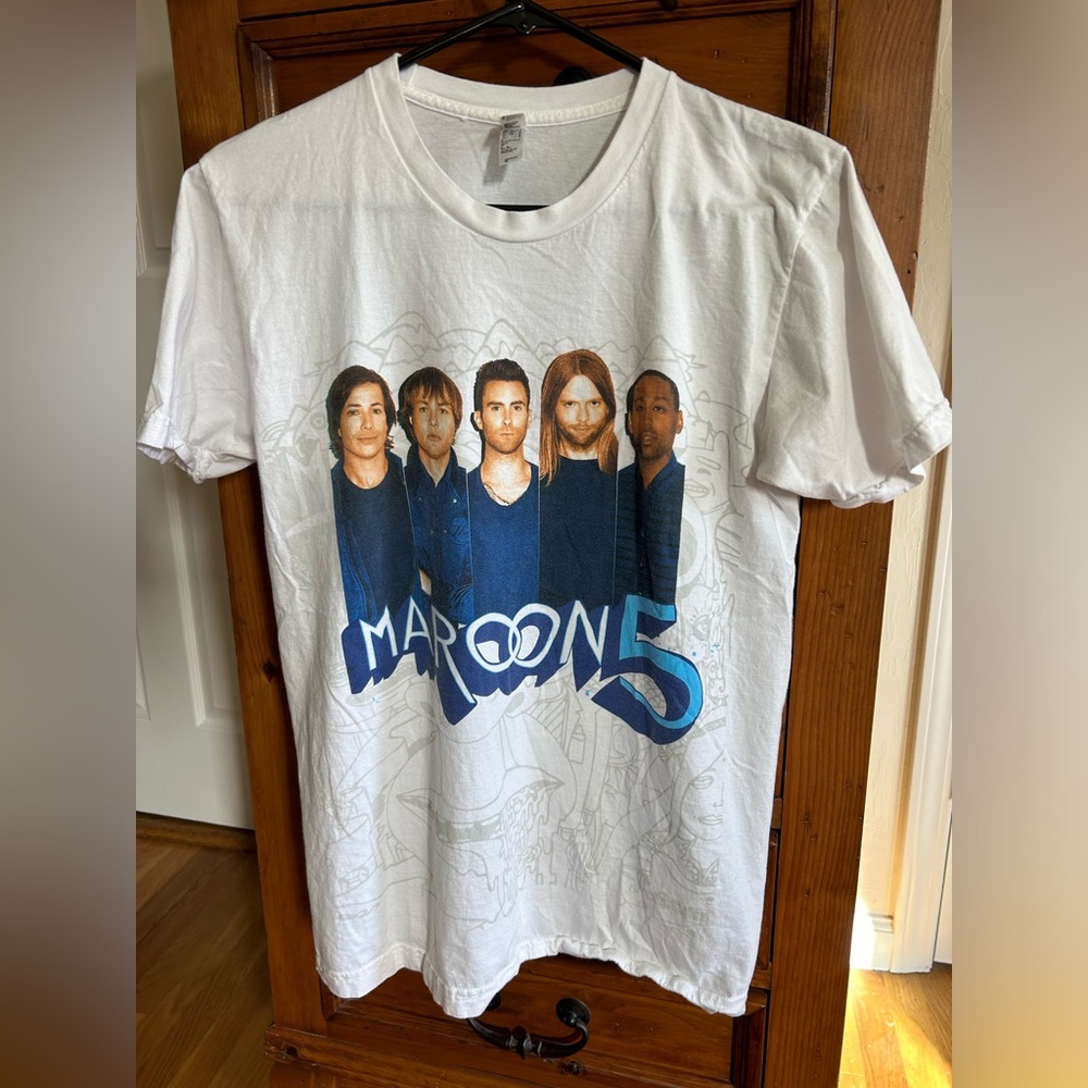 Maroon 5 concert t shirt